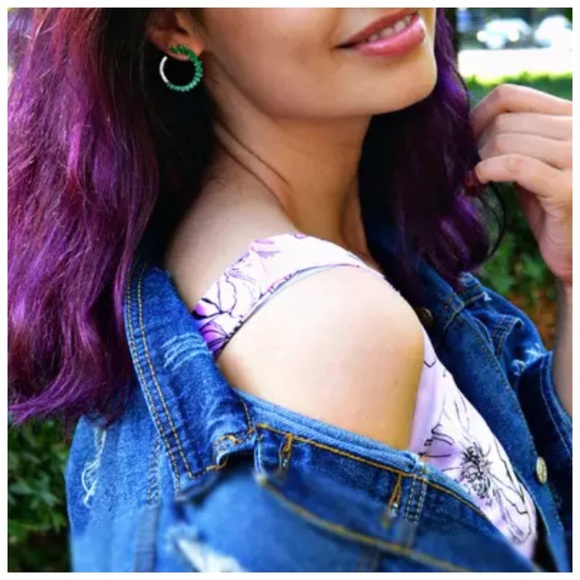 🌺 Swarovski Crystals The Olympe Curve Earrings - Picture 4 of 4